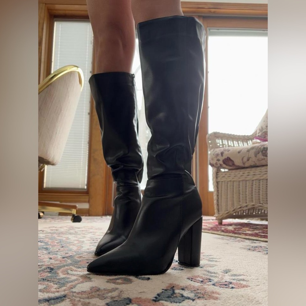 Women’s 4-Inch Knee-High Black Leather Block Heel Boots